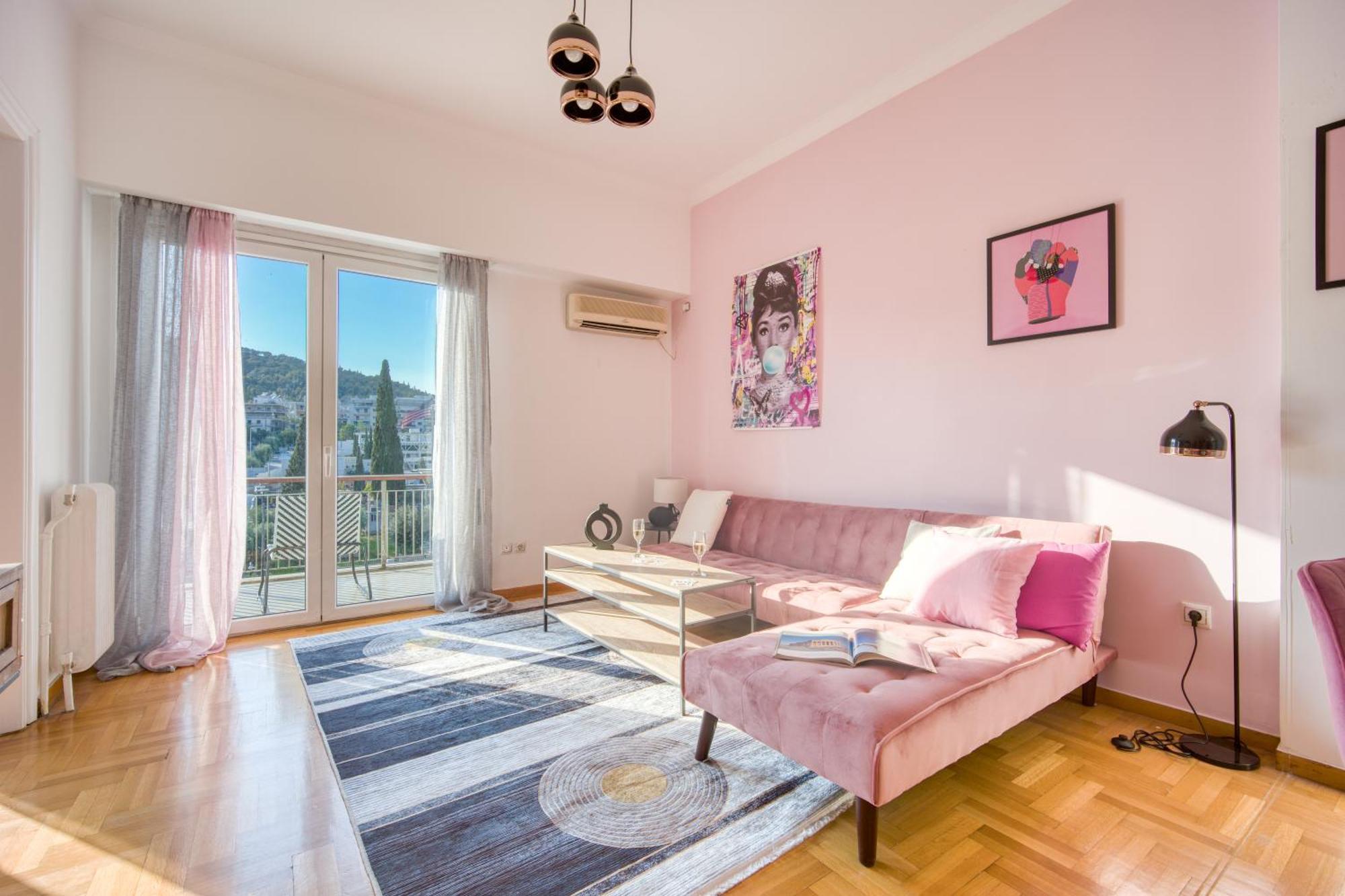 Royal Embassy Apartment *